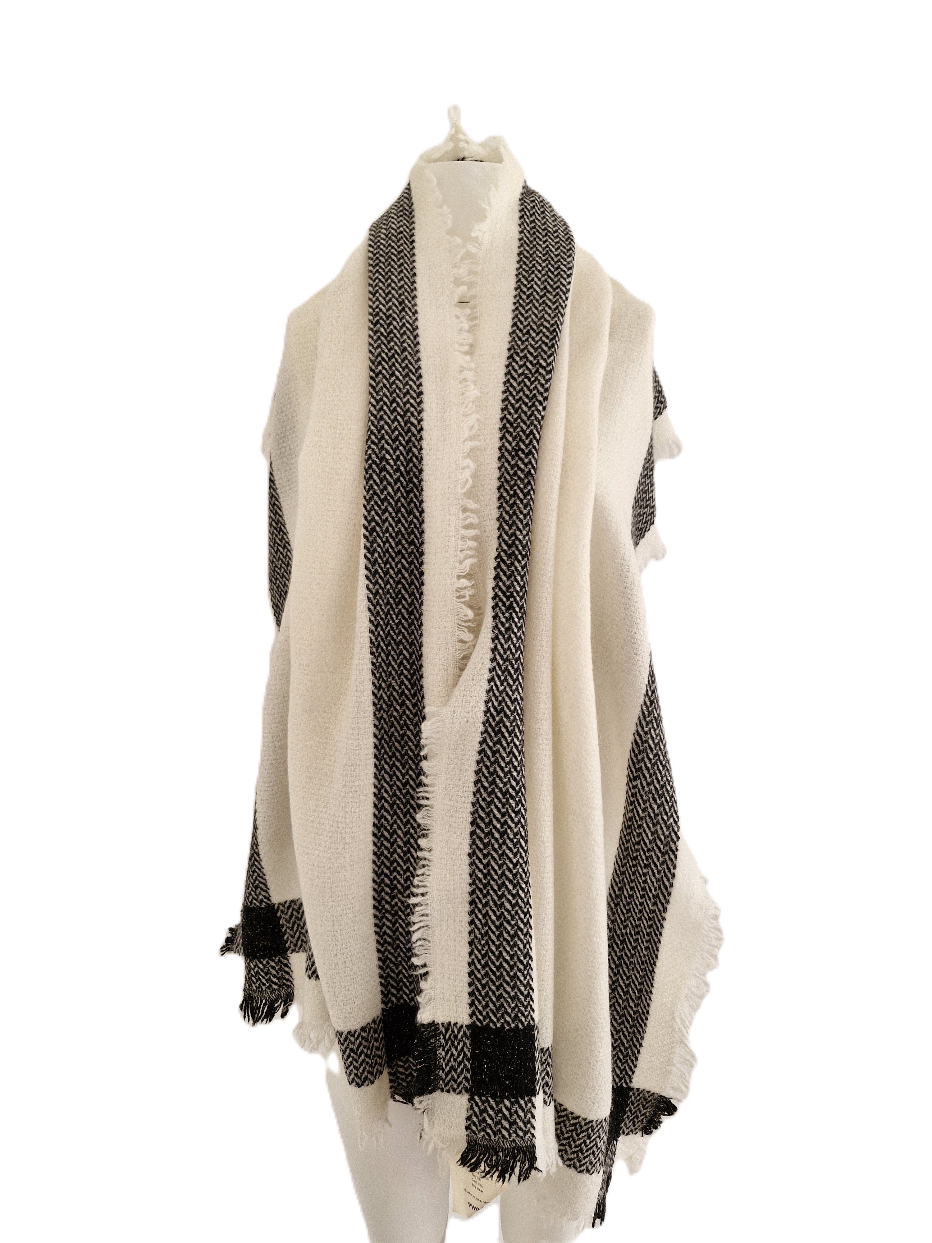 monochrome_cashmere_scarf_eco_twenty_sustainable_fashion_5