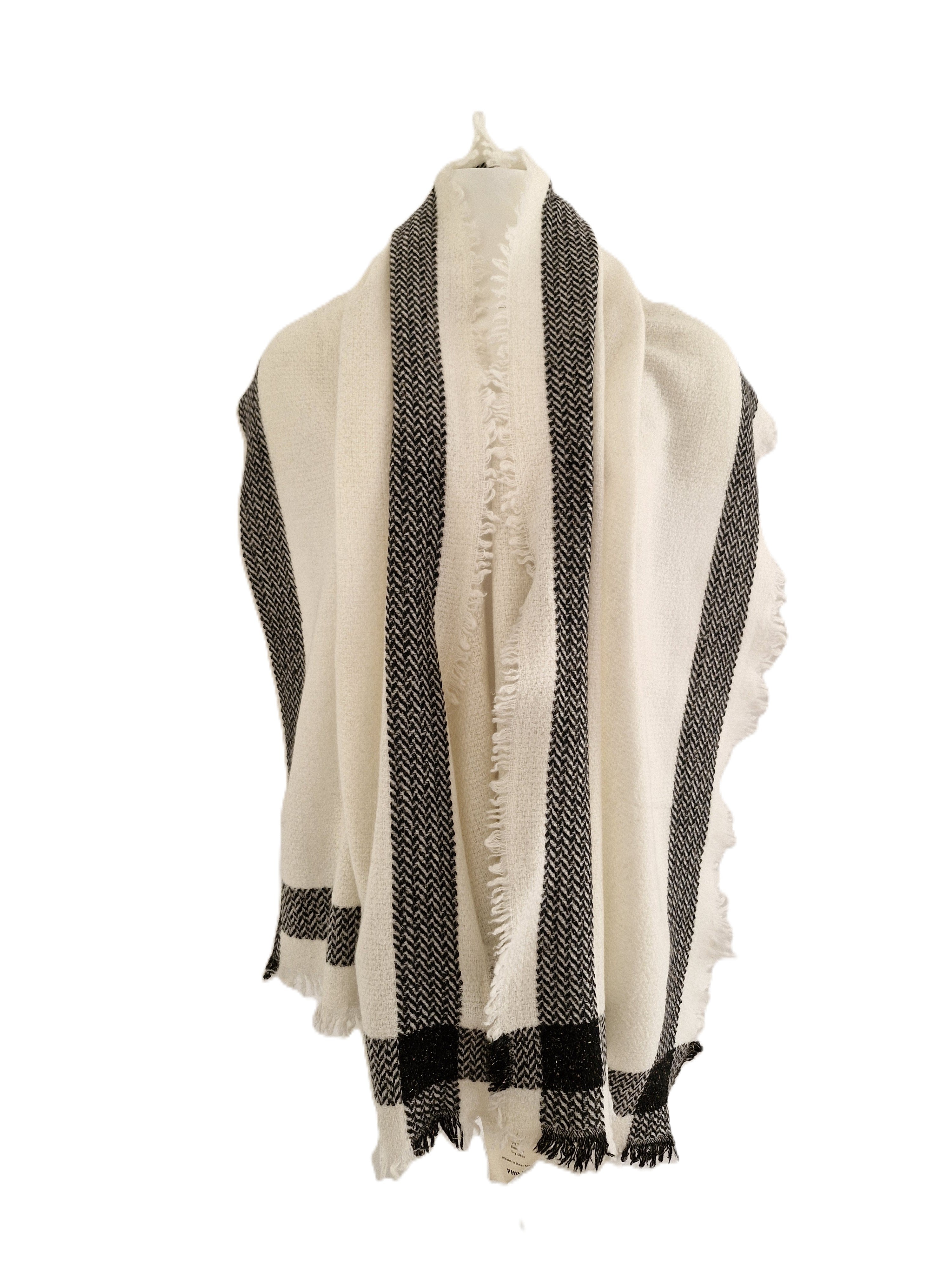 monochrome_cashmere_scarf_eco_twenty_sustainable_fashion_5