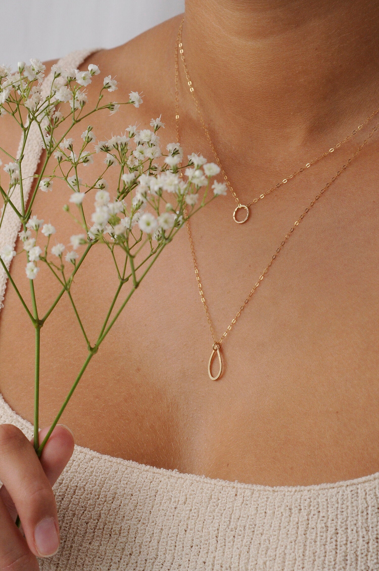 9ct Gold Textured Circle Necklace