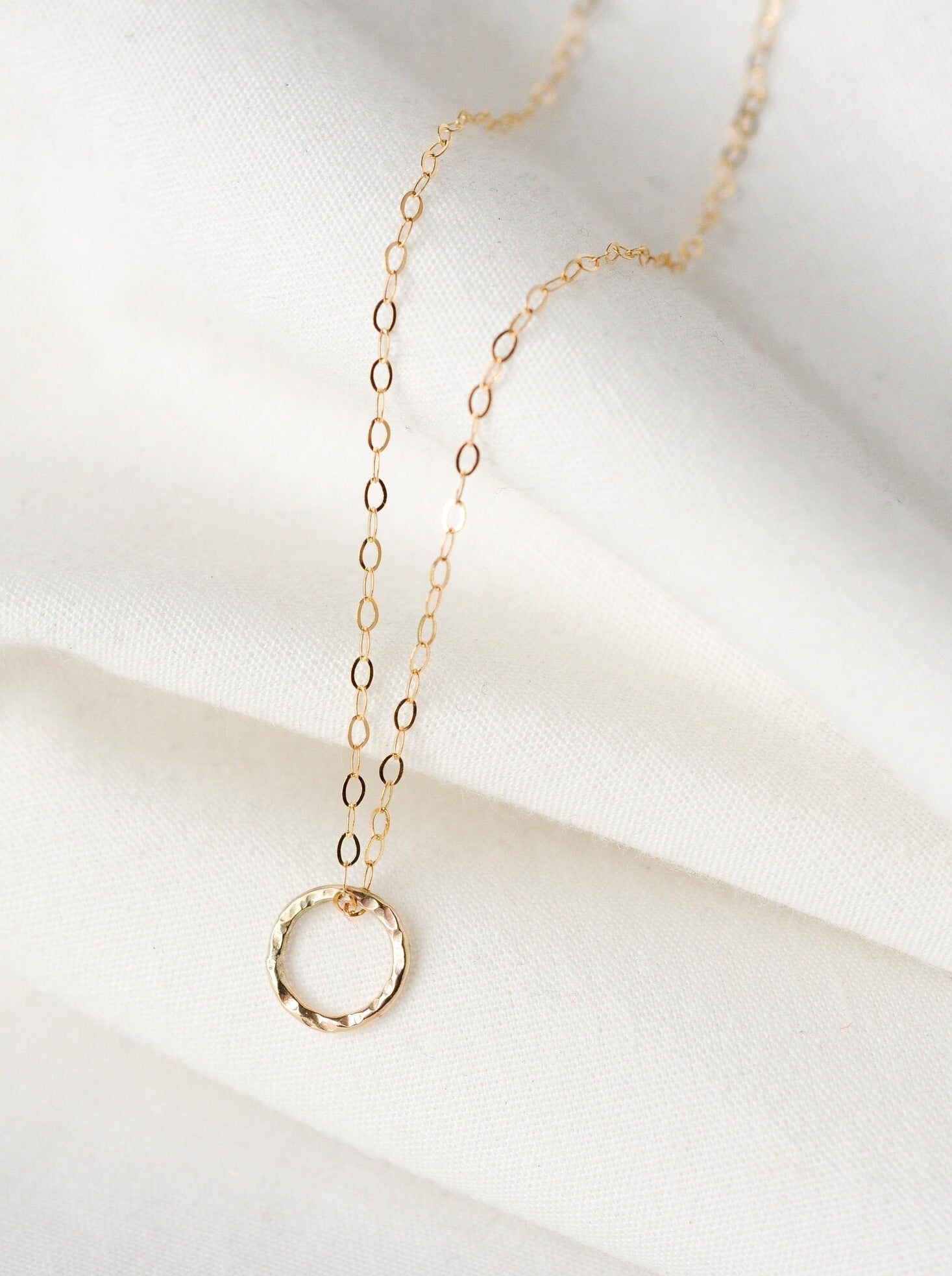 9ct Gold Textured Circle Necklace