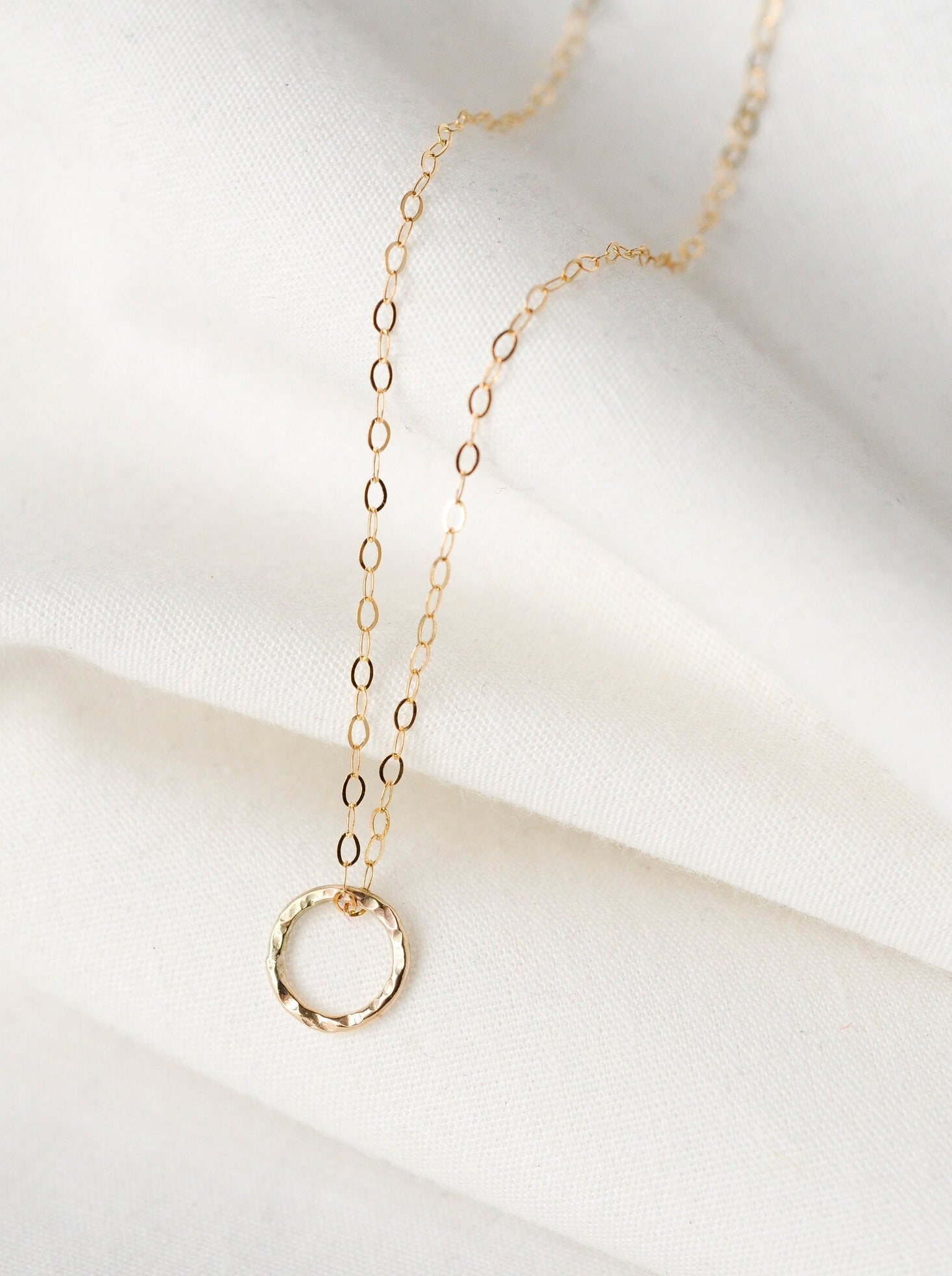 9ct Gold Textured Circle Necklace